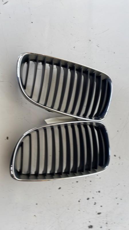 Calandre BMW SERIE 1 E81 Diesel - 1