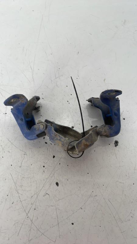 Charniere de porte avant droit RENAULT TRAFIC 2 PHASE 1 Diesel - 1