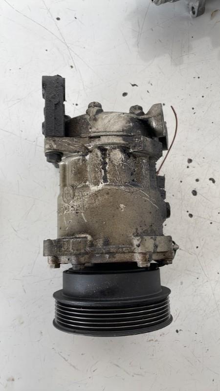 Compresseur clim RENAULT LAGUNA 1 PHASE 1 Essence - 1