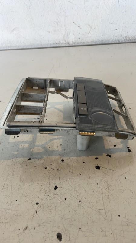 Eclairage de plafonnier OPEL ZAFIRA B PHASE 1 Diesel - 1