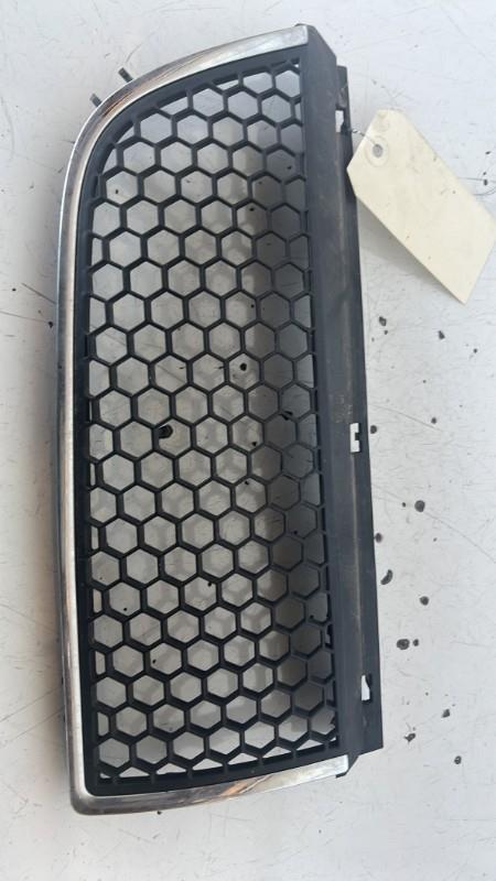 Grille de calandre droite RENAULT TRAFIC 2 PHASE 1 Diesel - 1