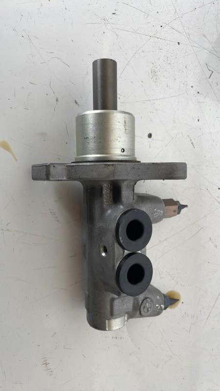 Maitre cylindre (freinage) BMW SERIE 3 E46 PHASE 1  - 1
