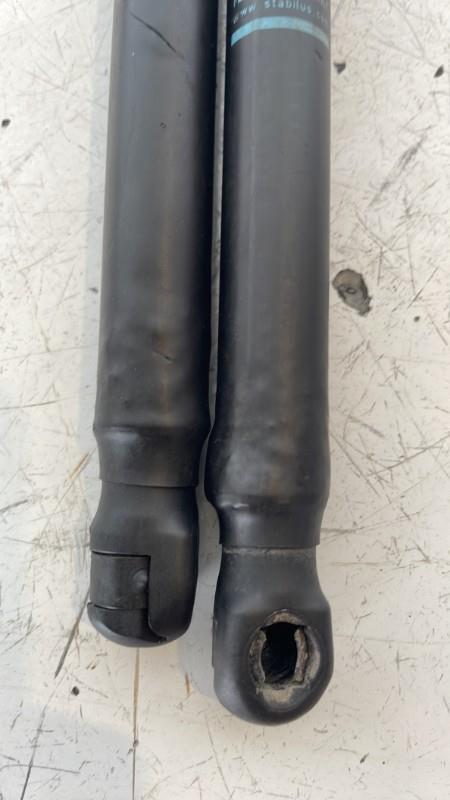 Verin de coffre CITROEN C4 1 PHASE 1 Essence - 1