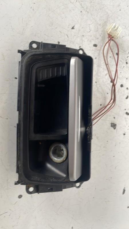 Allume cigare BMW SERIE 3 E90 PHASE 1 Diesel - 1