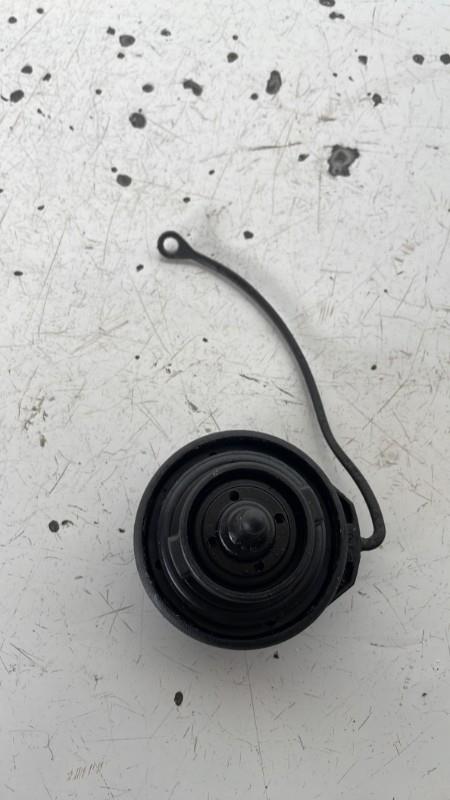Bouchon de carburant VOLKSWAGEN SCIROCCO 3 PHASE 1 COUPE Diesel - 1