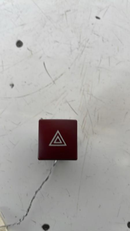 Bouton de warning PEUGEOT 207 PHASE 1 Diesel - 1