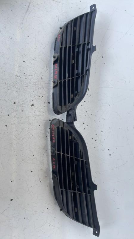 Calandre NISSAN ALMERA TINO PHASE 1 Diesel - 1