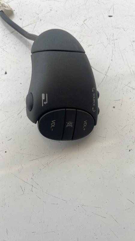 Commande autoradio RENAULT KANGOO 1 PHASE 1 Essence - 1
