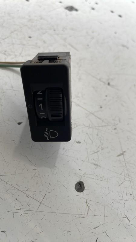 Commande de reglage hauteur de phare CITROEN BERLINGO 1 PHASE 2 Diesel - 1