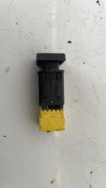 Commande degivrage lunette arriere RENAULT R21 PHASE 1 Essence - 1
