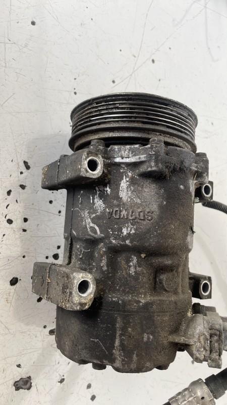 Compresseur clim PEUGEOT 406 COUPE Essence - 1