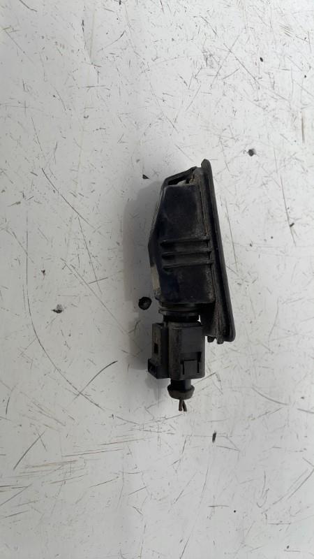Eclairage de plaque VOLKSWAGEN SCIROCCO 3 PHASE 1 COUPE Diesel - 1