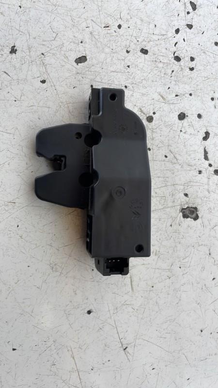 Fermeture centralisee coffre PEUGEOT 307 PHASE 2 Diesel - 1