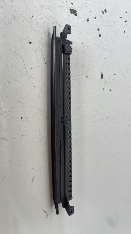 Feu arriere stop central VOLKSWAGEN GOLF 4 Diesel - 1