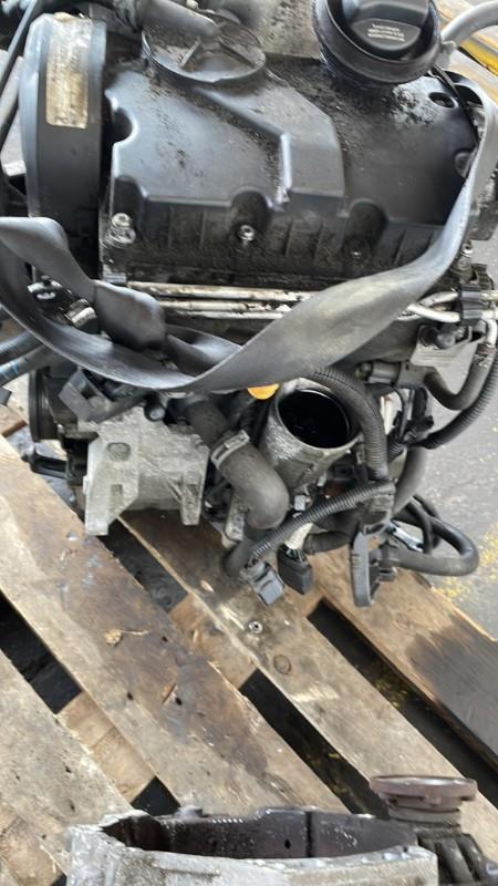Moteur SKODA FABIA 2 PHASE 1 Diesel - 1