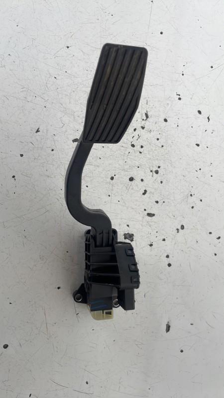 Pedale d'accelerateur OPEL CORSA D PHASE 1 Diesel - 1