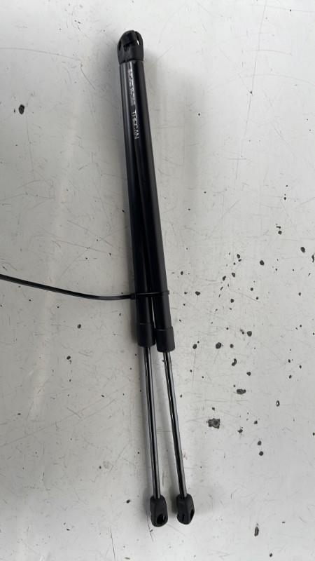 Verin de coffre VOLKSWAGEN TOURAN 1 PHASE 1 Diesel - 1
