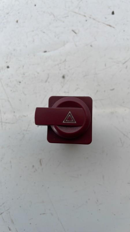 Bouton de warning CITROEN C4 1 PHASE 1 COUPE Essence - 1