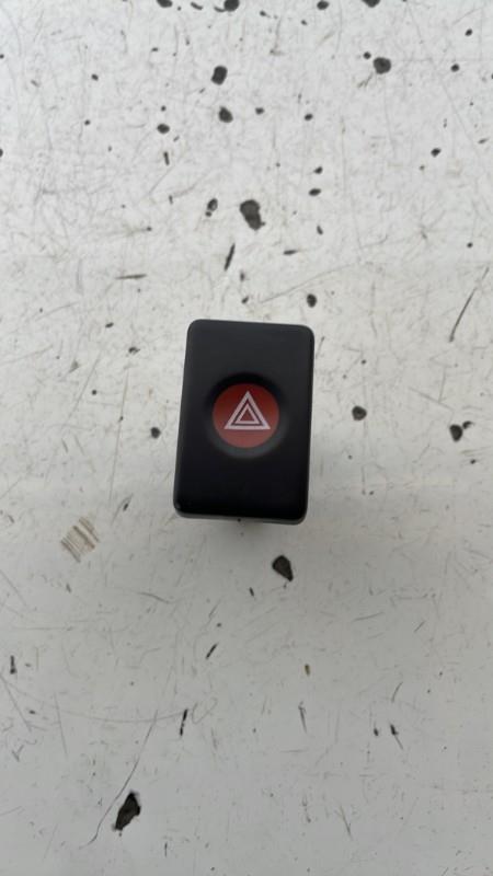 Bouton de warning DACIA LOGAN MCV 1 PHASE 2 BREAK Diesel - 1