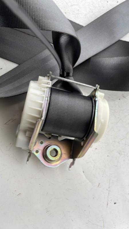 Ceinture arriere centrale RENAULT CLIO 3 PHASE 2 Diesel - 1