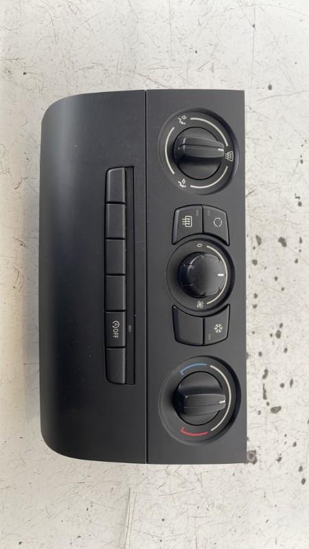 Commande chauffage BMW SERIE 1 E87 PHASE 2 Essence - 1