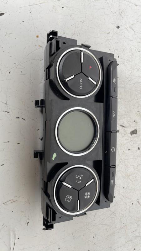 Commande chauffage CITROEN DS3 PHASE 1 Essence - 1