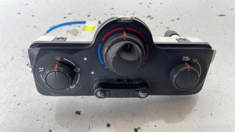 Commande chauffage RENAULT CLIO 3 PHASE 2 Diesel - 1