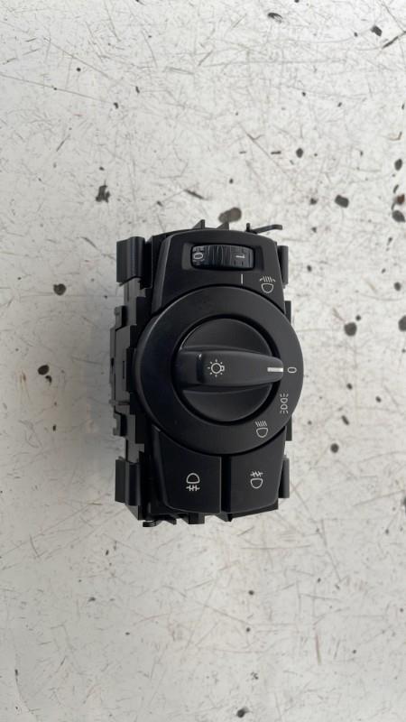 Commande de phare BMW SERIE 1 E87 PHASE 2 Essence - 1