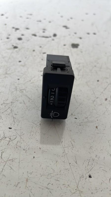 Commande de reglage hauteur de phare PEUGEOT 207 PHASE 1 Diesel - 1