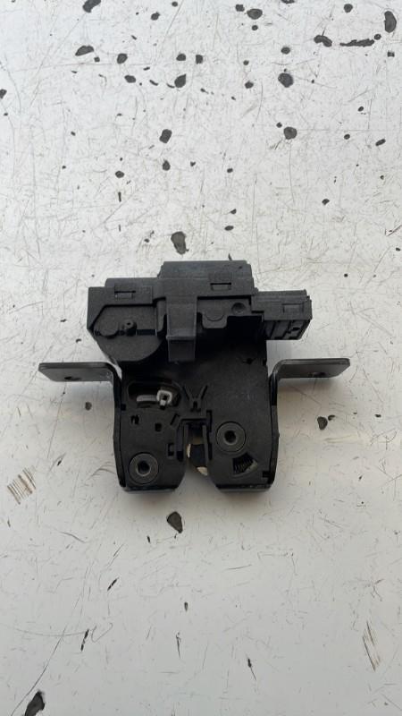 Fermeture centralisee coffre RENAULT CLIO 3 PHASE 2 Diesel - 1