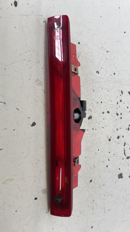 Feu arriere stop central RENAULT CLIO 3 PHASE 2 Diesel - 1