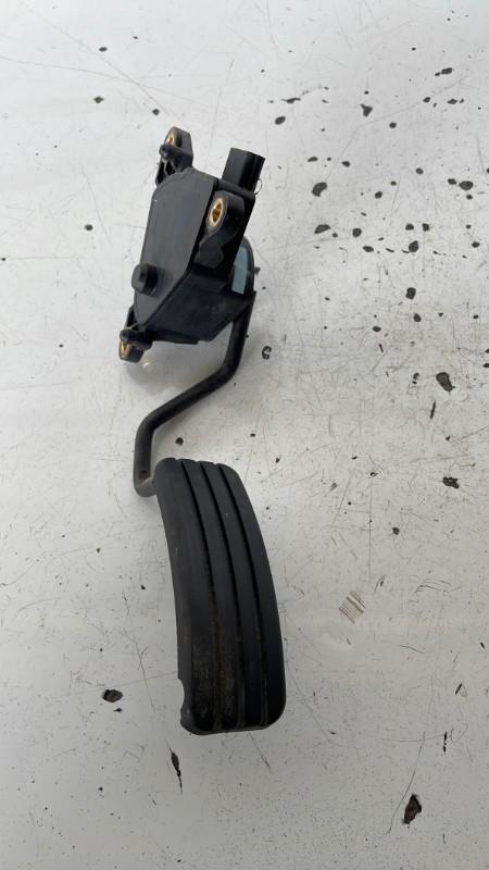 Pedale d'accelerateur RENAULT CLIO 3 PHASE 2 Diesel - 1