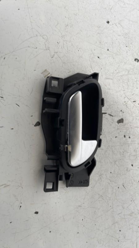 Poignee interieur avant droit CITROEN DS3 PHASE 1 Essence - 1