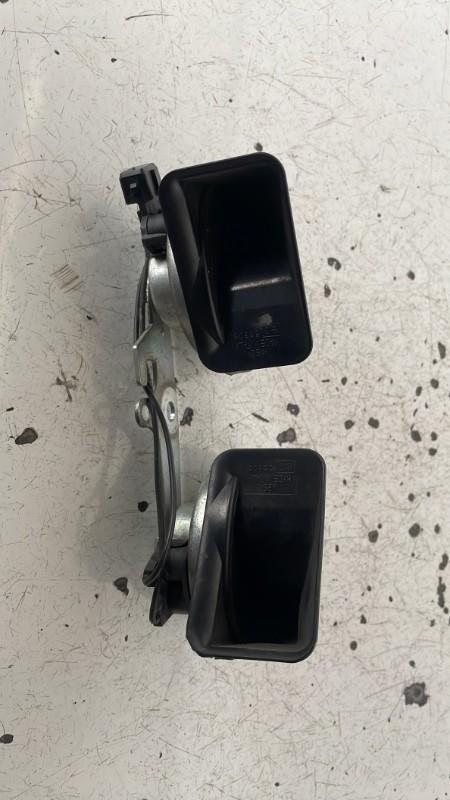Avertisseur/Klaxon RENAULT CLIO 3 PHASE 1 Essence - 1