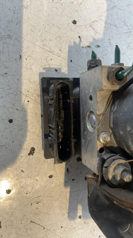 Bloc ABS (freins anti-blocage) RENAULT CLIO 2 PHASE 2 Essence - 1