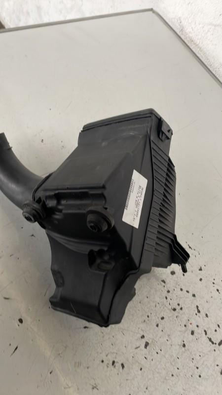 Boite a air RENAULT CLIO 3 PHASE 1 Essence - 1