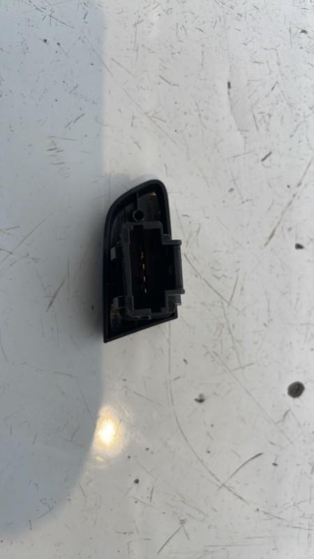 Bouton/Interrupteur PEUGEOT 107 PHASE 1 Diesel - 1