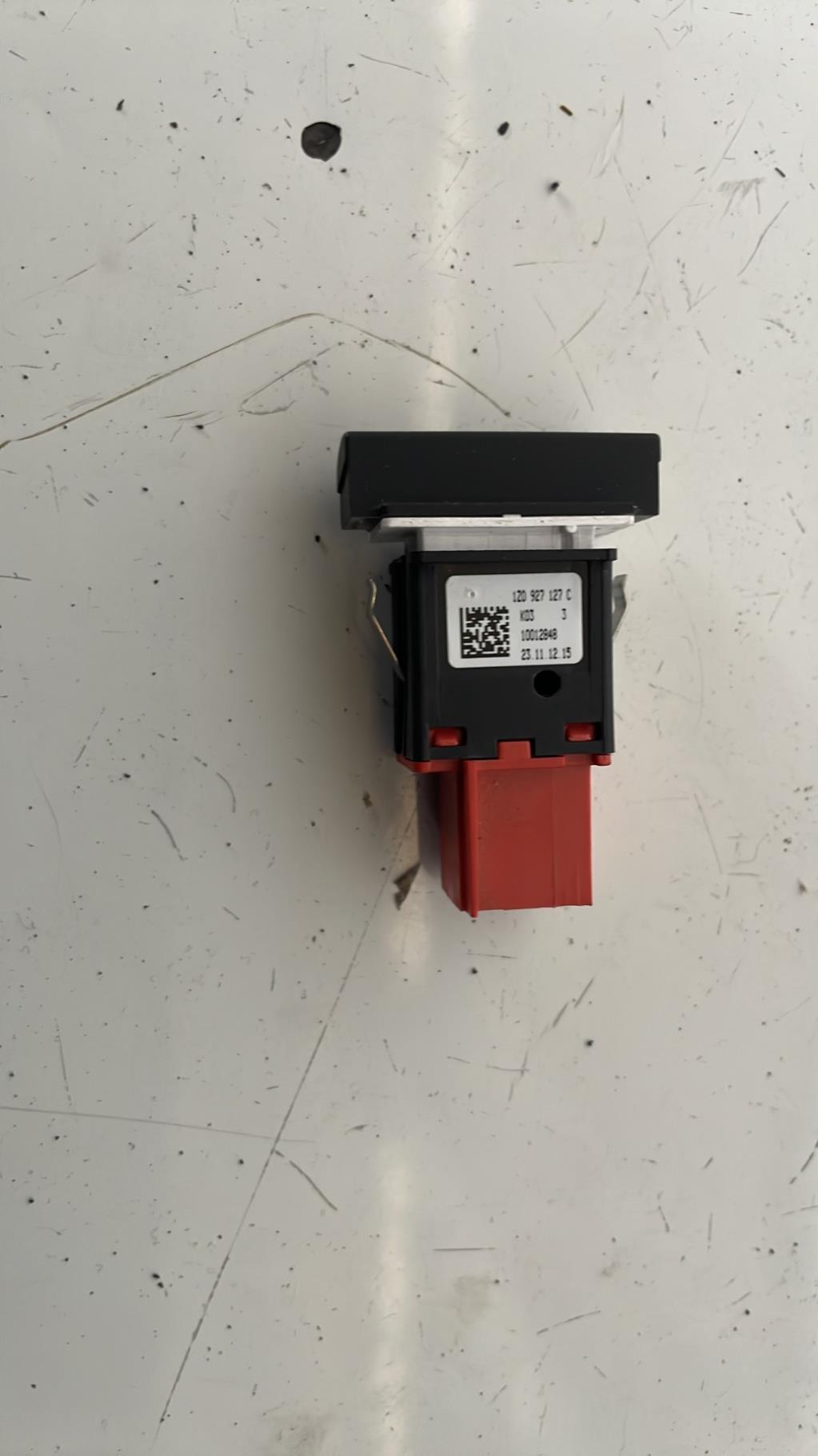 Bouton/Interrupteur SKODA OCTAVIA 3 PHASE 2 BREAK  - 1