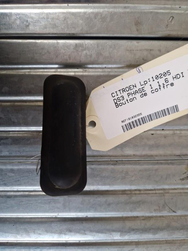 Bouton de coffre CITROEN DS3 PHASE 1 Diesel - 1