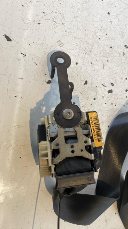 Ceinture avant droit RENAULT CLIO 2 PHASE 2 Essence - 1