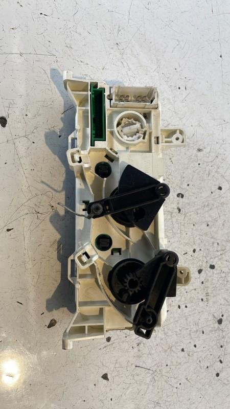 Commande chauffage RENAULT CLIO 2 PHASE 2 Essence - 1