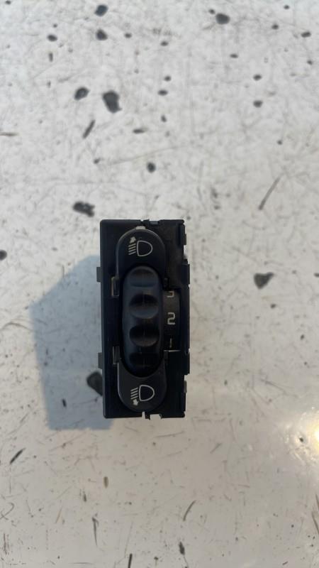 Commande de reglage hauteur de phare RENAULT CLIO 2 PHASE 2 Essence - 1
