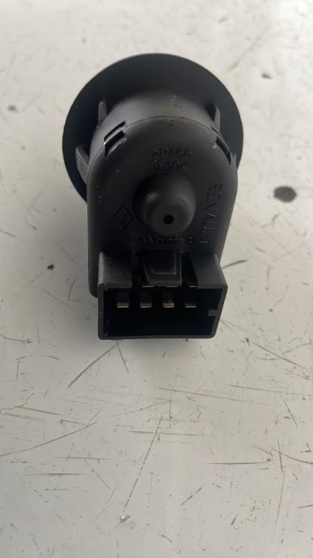 Commande retroviseurs RENAULT CLIO 3 PHASE 1 Essence - 1