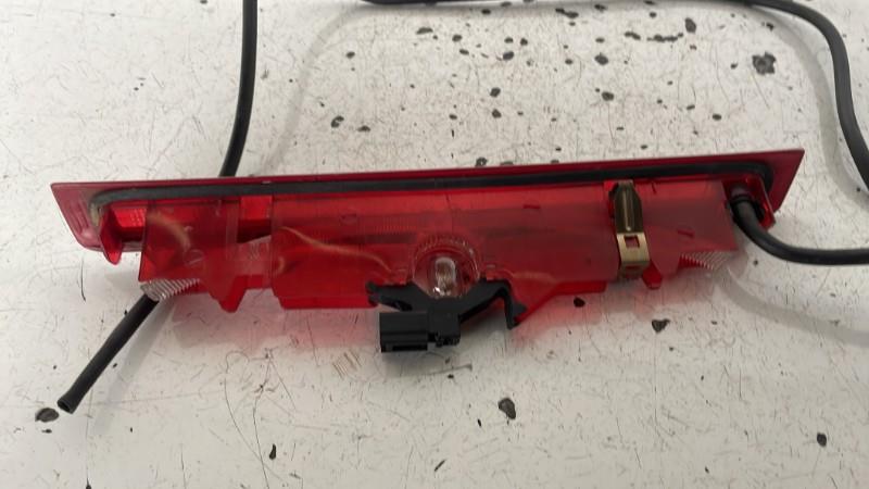 Feu arriere stop central RENAULT CLIO 3 PHASE 1 Essence - 1