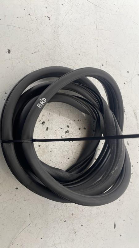 Joint de porte arriere droite RENAULT CLIO 3 PHASE 1 Essence - 1