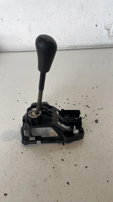 Levier de vitesses PEUGEOT 107 PHASE 1 Diesel - 1