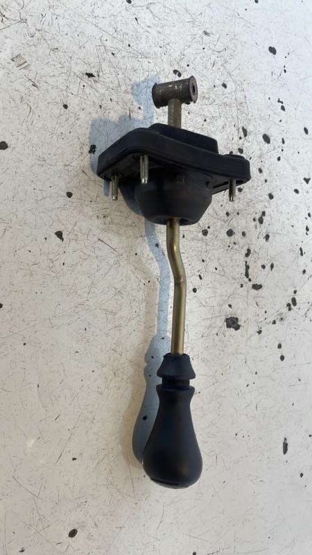 Levier de vitesses PEUGEOT 206 PHASE 1 Essence - 1