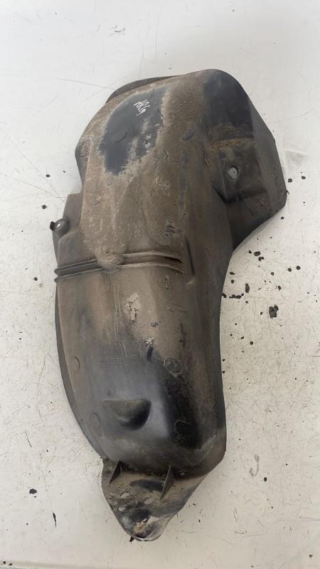 Pare boue arriere gauche RENAULT CLIO 2 PHASE 2 Essence - 1