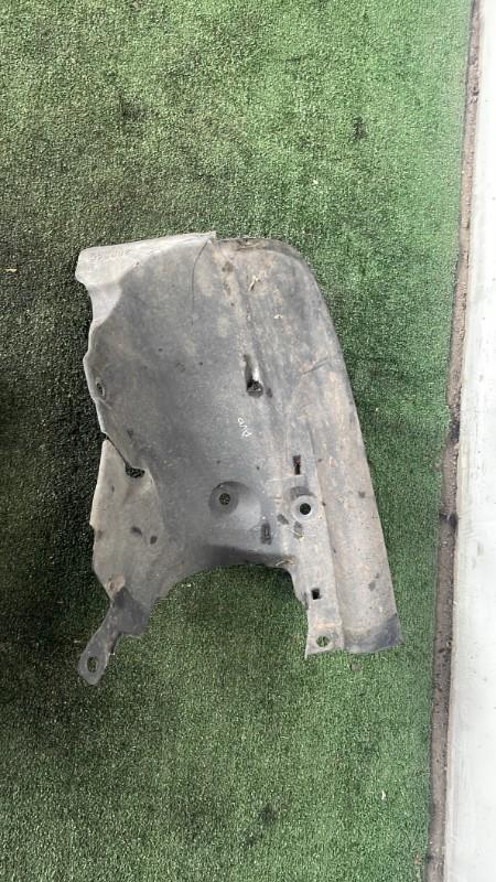 Pare boue avant droit RENAULT CLIO 3 PHASE 1 Essence - 1