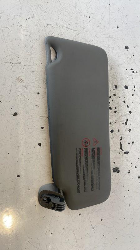 Pare soleil droit RENAULT CLIO 2 PHASE 2 Essence - 1